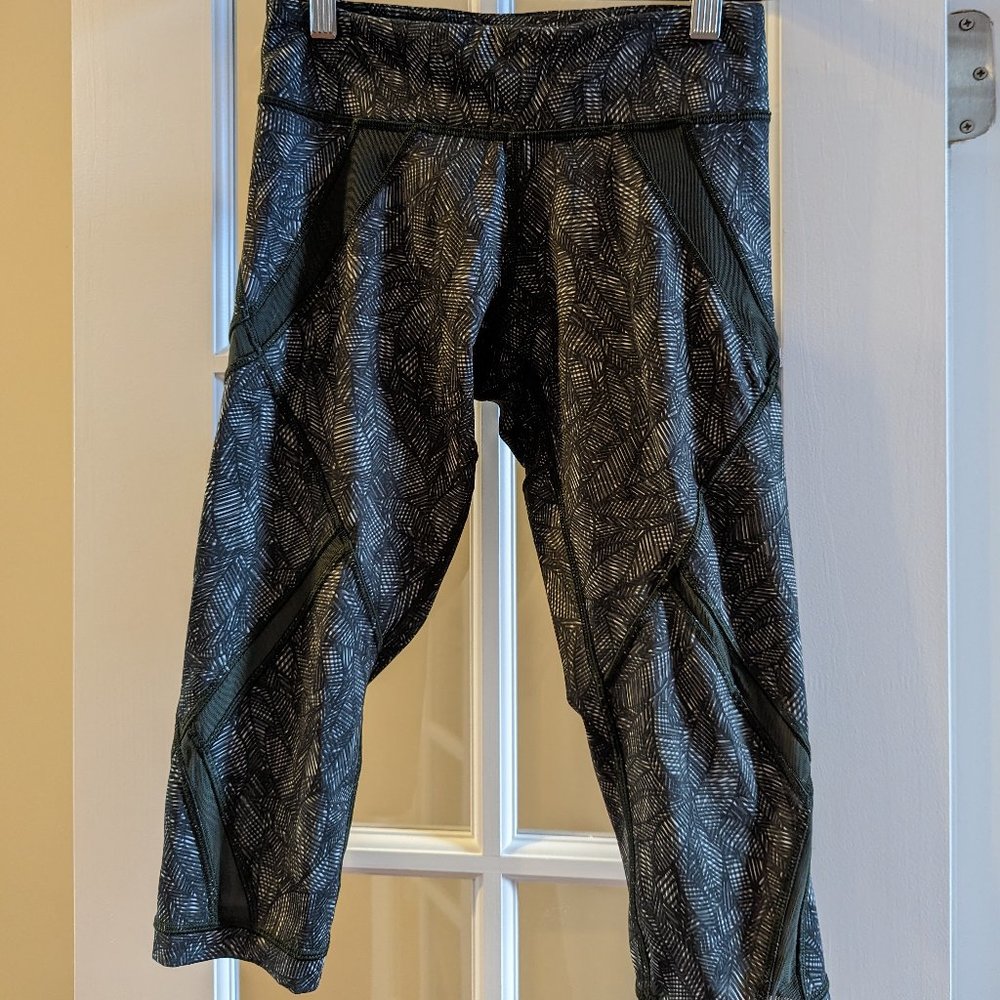 Lululemon Capri leggings Grey
